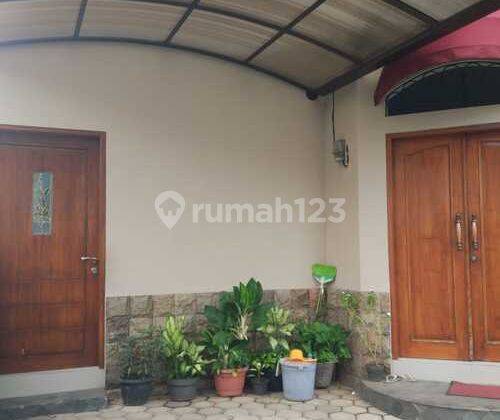 Rumah 2 Lantai Bagus Dalam Kompleks Paling Depan di Cinere 2