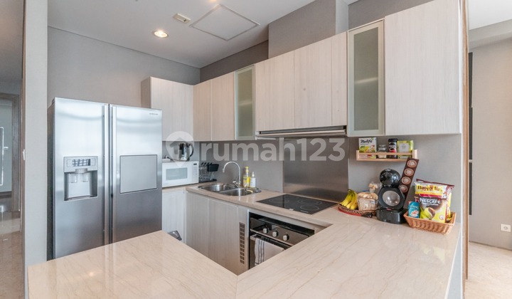 Stop Scroll! Expat Favorite Apartment 2+1 Bedroom di Senopati Suite - Fully Furnish | Private Lift | Dekat MRT | Dekat Scbd 2