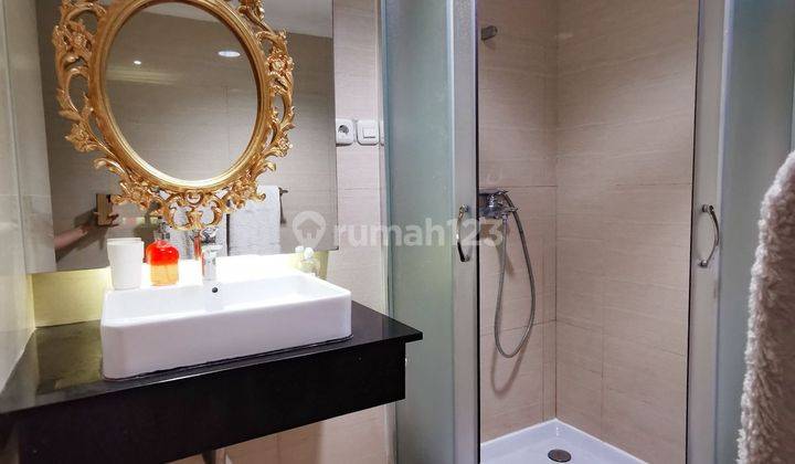 Apartment 3BR  di Sudirman Tower Condominium, Terenovasi Furnished 2