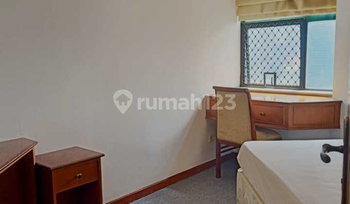 Apartment Sudirman Tower Condominium 2 BR Classic Interior 2