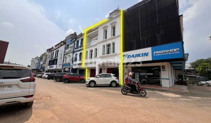 Dijual 2 Unit Ruko Di Tempat Keramaian