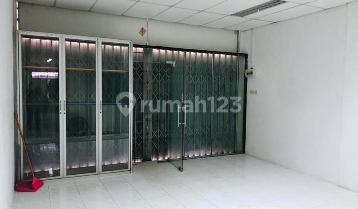 Dijual ruko yg telah di renovasi, siap huni dan di jadikan kantoran 2