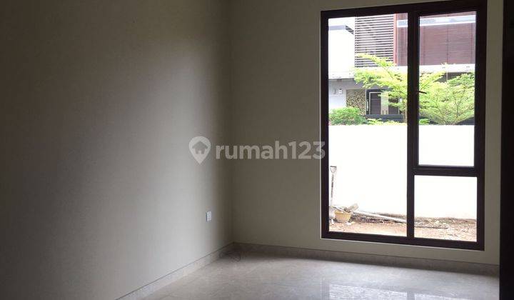 Dijual rumah cantik berada didalam kawasan perumahan elite