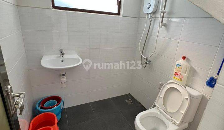 Dijual Rumah Cantik Posisi Hook Tengah 2