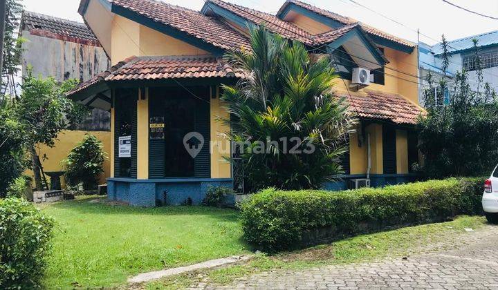 Dijual rumah posisi hook 1