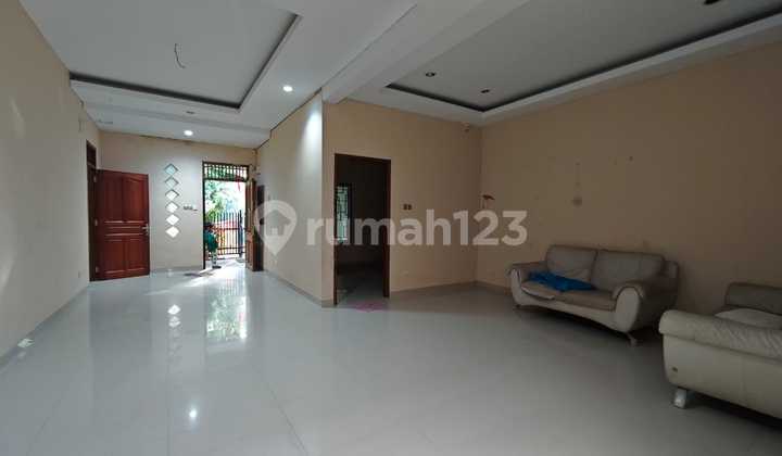 For Sale Ready-to-Occupy House Located in the City Center