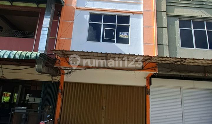 Shop-ready shophouse for rent 1
