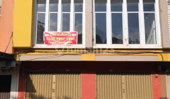Disewakan 2.unit Ruko Gandeng
