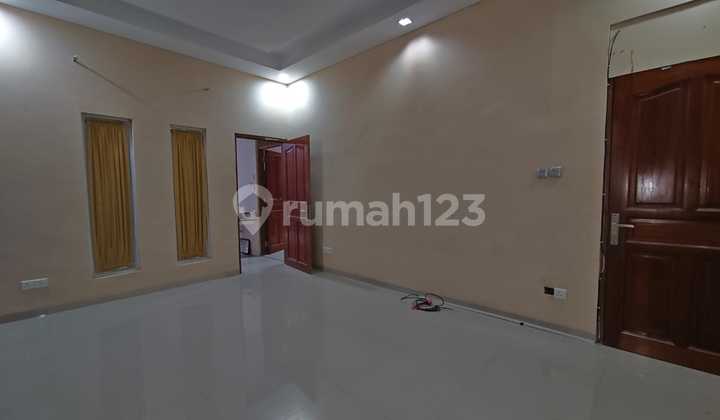 For Sale Ready-to-Occupy House Located in the City Center