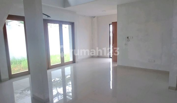 For Sale Hook House Located in Elite Residential Area 2