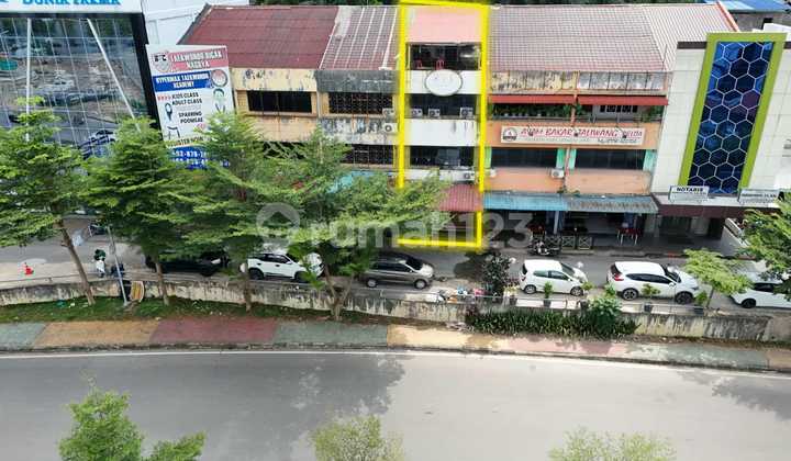 For Sale: Shop House, Facing Main Road. 2