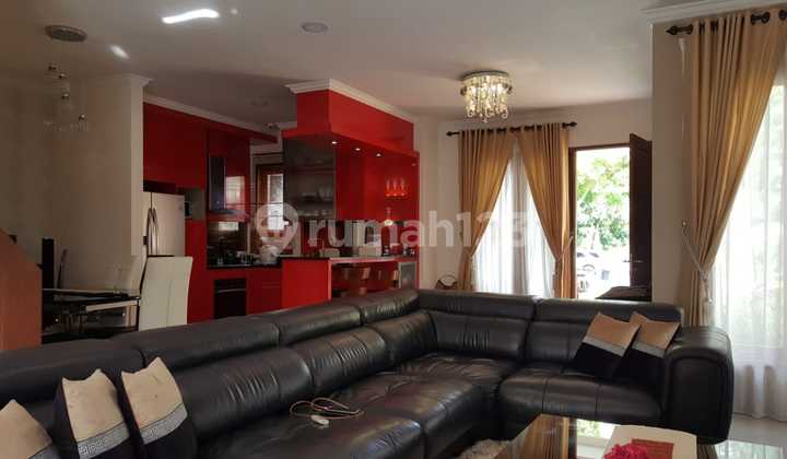 For Sale Luxurious House Within a Serene Residential Cluster