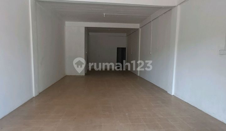 Shop-ready shophouse for rent 2