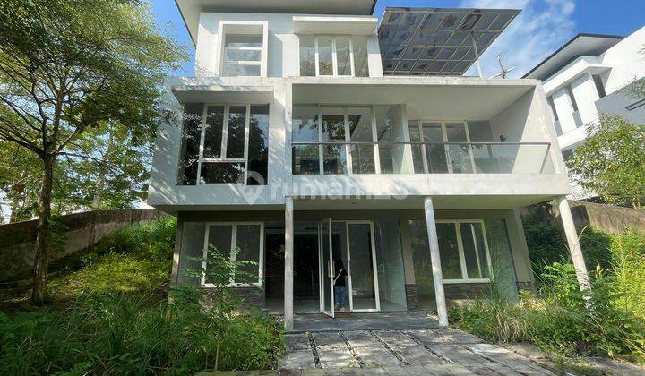 Disewakan Runah Unfurnished Berada Diokasi Perumahan Elite  2