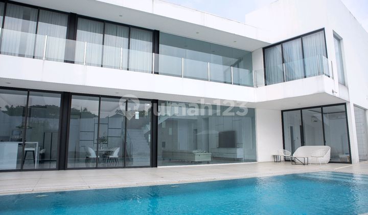 Rumah Sultan Modern Minimalis + Private Pool Di Bsd City. Nego Rumah Sultan Modern Minimalis + Private Pool Di Bsd City. Nego