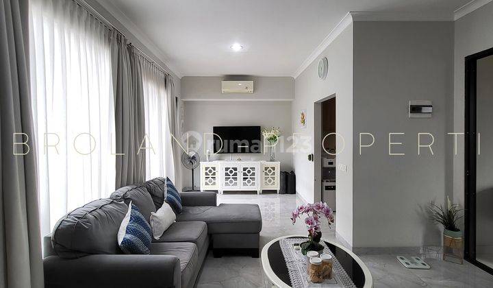 Rumah Cantik di Bsd City, Ammarila Avani, Furnsih Rapi. Shm 1