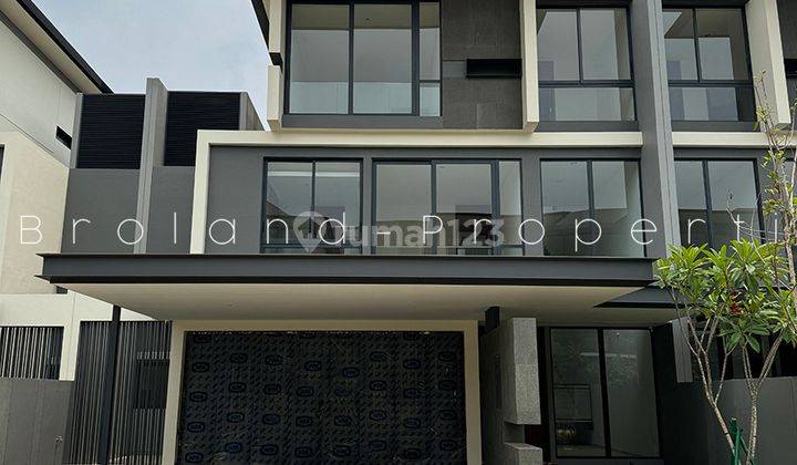 Rumah Sultan di Bsd City, Lyndon Navapark Type L12m 3 Lantai 1