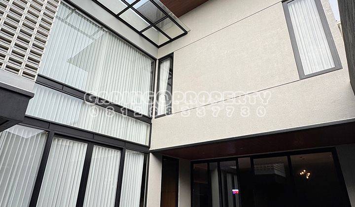 rumah mewah + kolam renang, taman giri loka di bsd city, bagus dan mewah ! 1