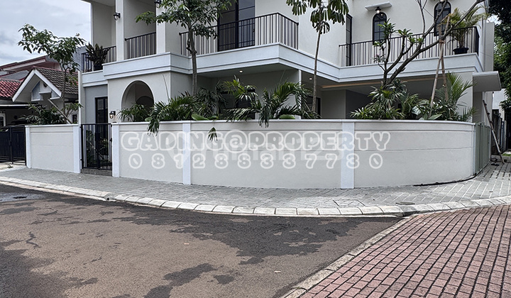 Brand New!! Rumah 2 Lantai. Modern Kolonial di Kencana Loka- Bsd City. 2