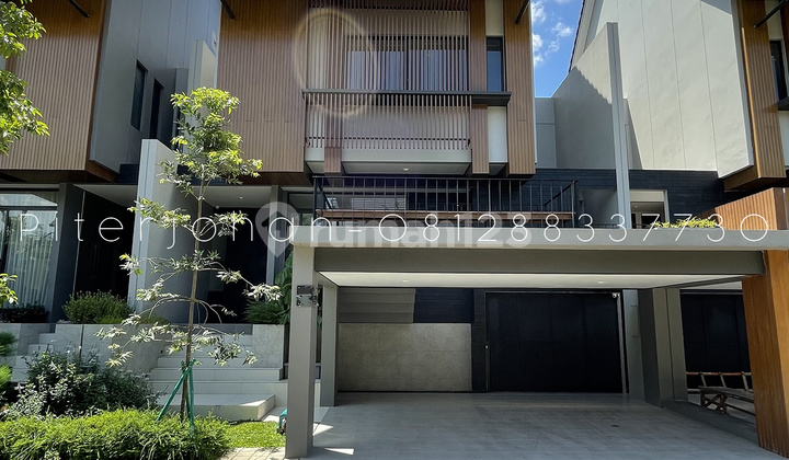 rumah tropis ada etik room, clstr Caelus greenwich park di bsd city.