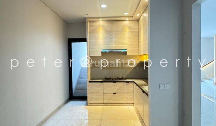 Rumah Tropis 3 Lantai di Caelus Greenwich Park Bsd, Siap Nego 2