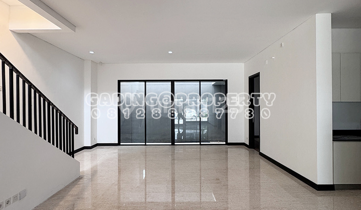 Rumah 3 Lantai, Baru Hand Over. Welton Hiera di BSD City. Cakep! Harga Nego Rumah 3 Lantai, Baru Hand Over. Welton Hiera di BSD City. Cakep! Harga Nego