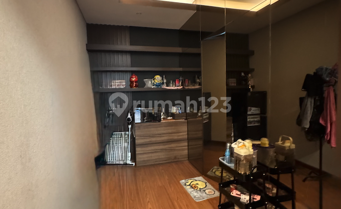 Rumah Mewah, Renovasi Full Interior. Clst Goldfinch The Springs - Summarecon, Harga Nego 2