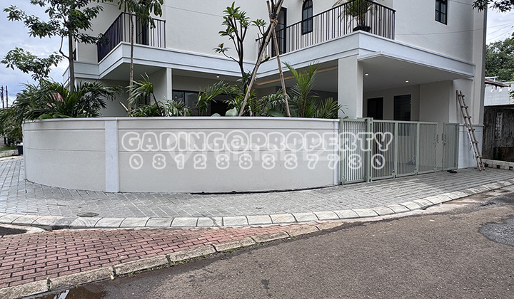 Brand New!! Rumah 2 Lantai Modern Kolonial di Kencana Loka - Bsd City 2