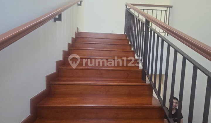 termurah! rapi terawat, rumah di de park heliconia, bsd. view taman. bagus! termurah! rapi terawat, rumah di de park heliconia, bsd. view taman. bagus!