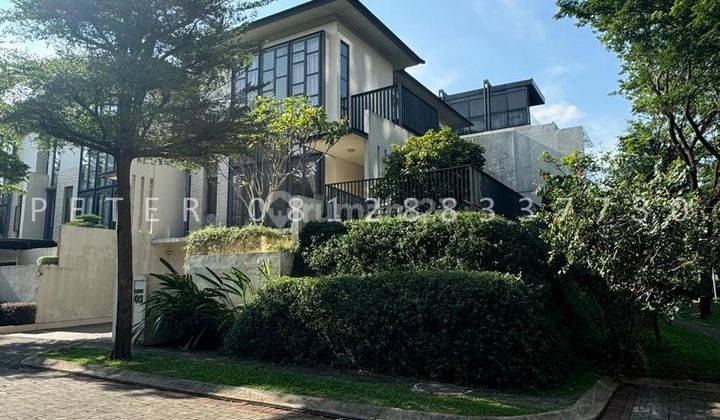 Rumah Mewah 3 Lantai, Lancewood Navapark di Bsd, Lok Keren Corner 1