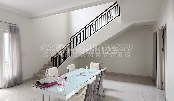 Rumah 2 Lantai Siap Huni! Cluster Goldfinch The Springs di Gading Serpong. 2