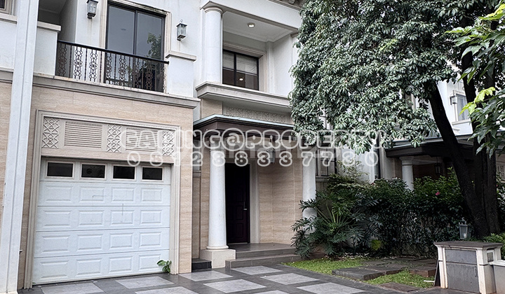 Rumah 2 Lantai, Classic American, Clstr Jadeite De Park di Bsd. Siap Nego!