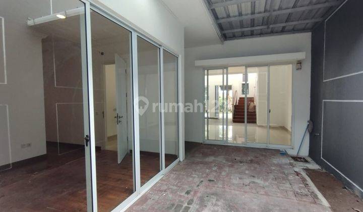rumah 2 lantai siap huni, sheffield - greenwich park, bsd city. harga siap nego! 2