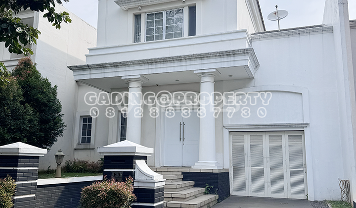 jual cepat!! rumah mewah de maja di kawasan de park - bsd city, ada kolam renang