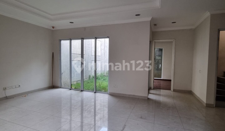 Jual Cepat! Rumah Greenwich Park Clstr Sheffield Di Bsd. Harga Nego! Lok Strategis.