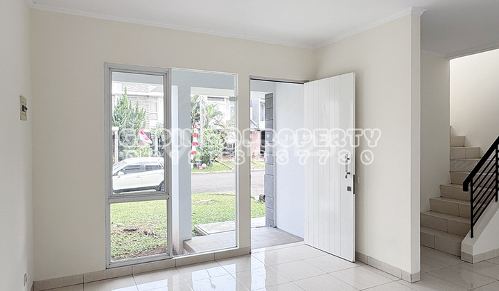 Beautiful and tidy house. 2 floors. Located in BSD City, Verdant Ville - The Icon cluster, 5 minutes from the toll gate!