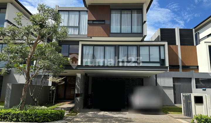 rumah mewah 3 lantai, lyndon navapark di bsd city, lokasi terbaik. rumah mewah 3 lantai, lyndon navapark di bsd city, lokasi terbaik.