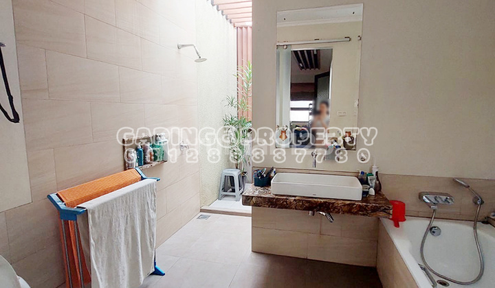 mewah, 2 lantai! rumah the icon ritzone di bsd. 5 menit gerbang tol! 2