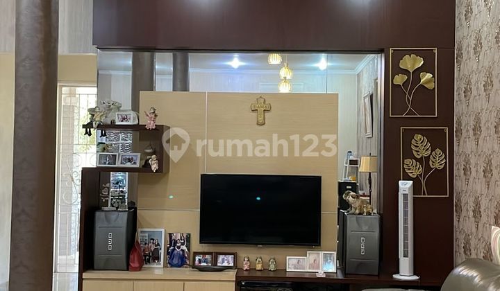 Rumah, 2 Lantai, HGB, Bebas Banjir Alicante Gading Serpong