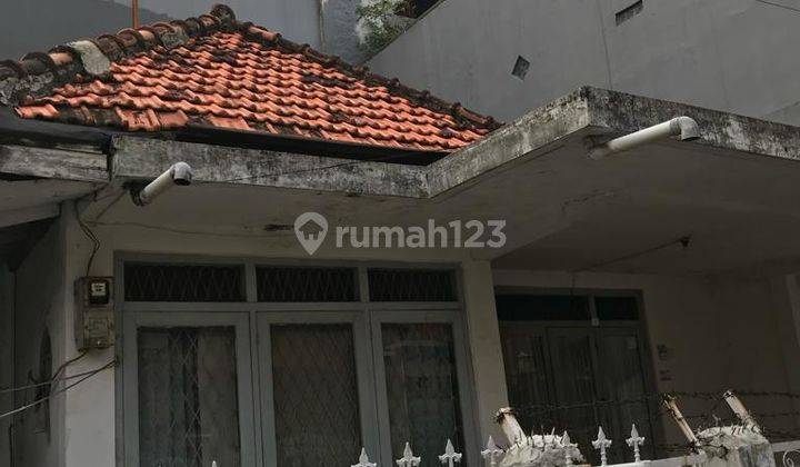 Rumah Tua Bonus Puing di Jalan Kebon Kacang Dekat Sarinah Dan Plaza Indonesia 1