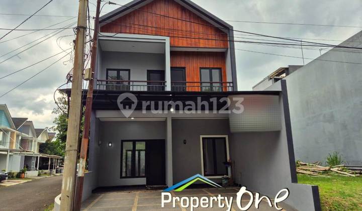 Selling a House in a Strategic Location at Beranda Serpong Ciater, Close to Access to Rawa Buntu Station, Mall, Pasmod, and Even the Nearest Hospital.