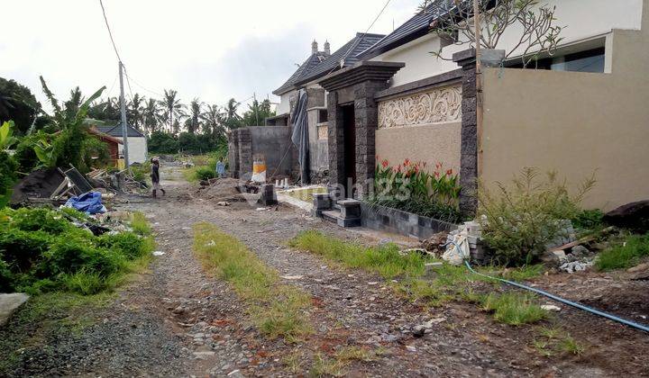Villa modern dekat obyek wisata dan pasilitas umum 2