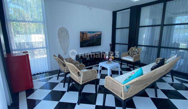 Villa modern los pantai di amed karangasem 7
