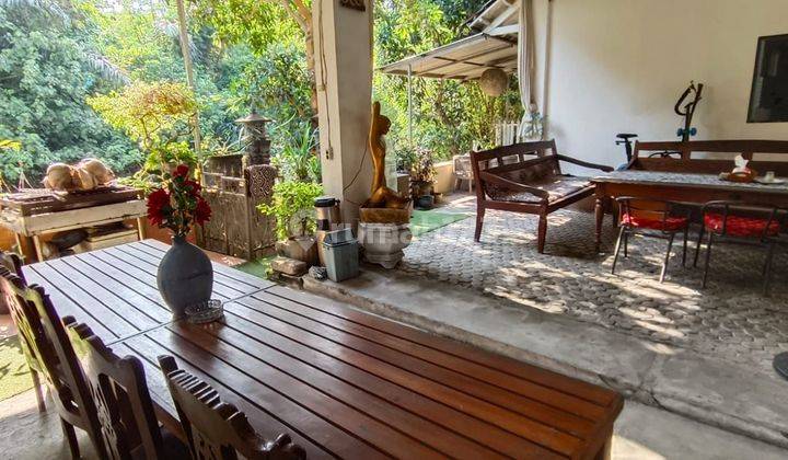 Rumah lantai 2 siap huni dekat pasilitas umum 1