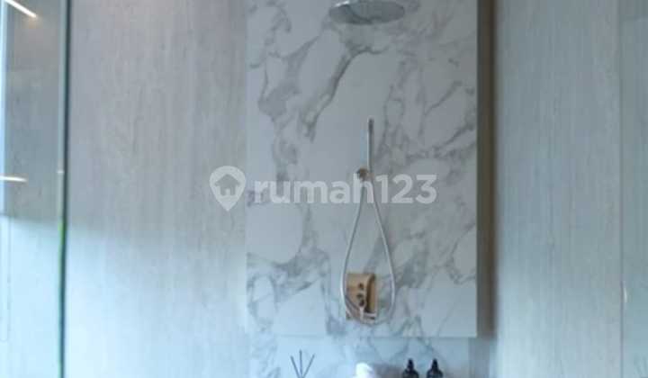 Dijual Apartemen Two Sudirman 4+1 BR (Size 308 Sqm & 320 Sqm) Low Floor Start Rp 21,06 Miliar + Tax Limited Unit - Whatsapp: 0877xxxxxxxx 2