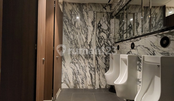 For Sale Office Space District 8 @SCBD (Size 318 Sqm) Cheapest Rp 70 Million/Sqm Limited Units - WhatsApp: 08777889xxxx 2