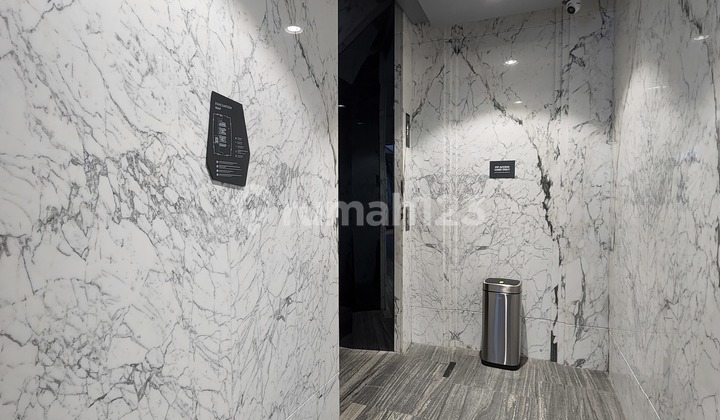 For Sale Office Space District 8 @SCBD (Size 542 Sqm) Cheapest Rp 70 Million/Sqm Limited Units - WhatsApp: 08777889xxxx For Sale Office Space District 8 @SCBD (Size 542 Sqm) Cheapest Rp 70 Million/Sqm Limited Units - WhatsApp: 08777889xxxx