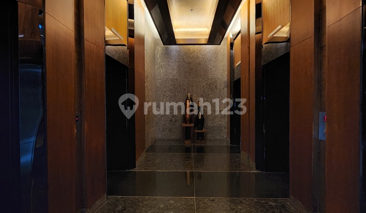 Dijual Apartemen Residence 8 @Senopati - 2+1 BR (Size 133 Sqm) Certificate Termurah 5,3 Miliar Undermarket - Whatsapp: 0877xxxxxxxx 2