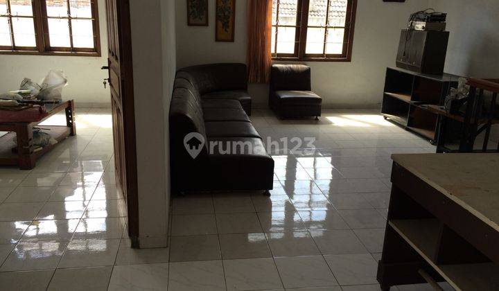 Rumah Bagus Unfurnished di Komplek Sawitsari, Sleman 2