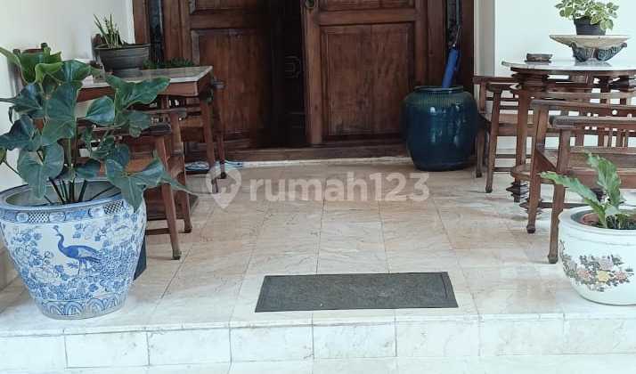 Rumah Clasic Sangat Strategis Siap Huni 2